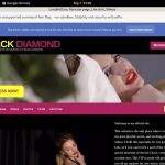 Lorasinclare.modelcentro.com Members Discount